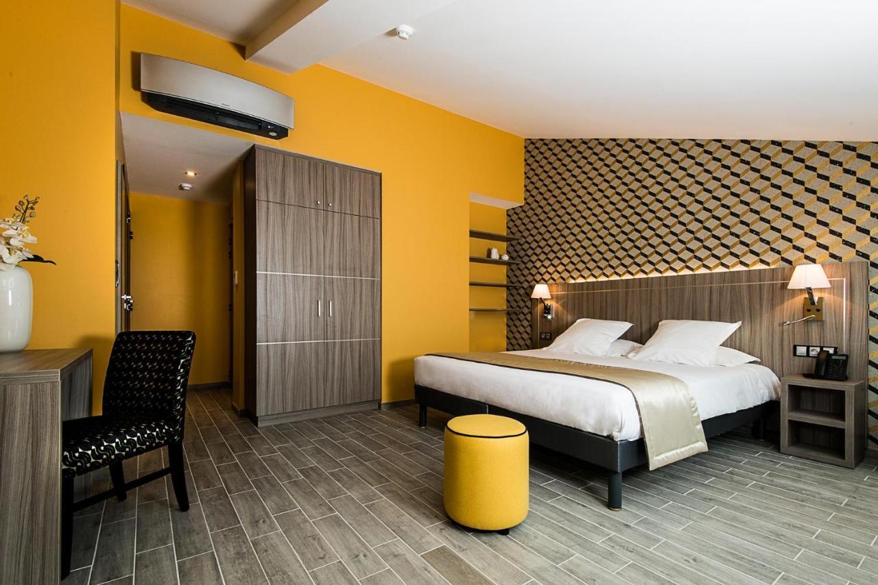 Unique hôtel et Résidence Saint-Raphaël Esterno foto